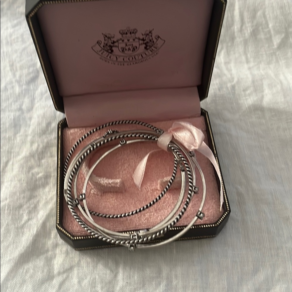 Elegant Silver Bangle Set